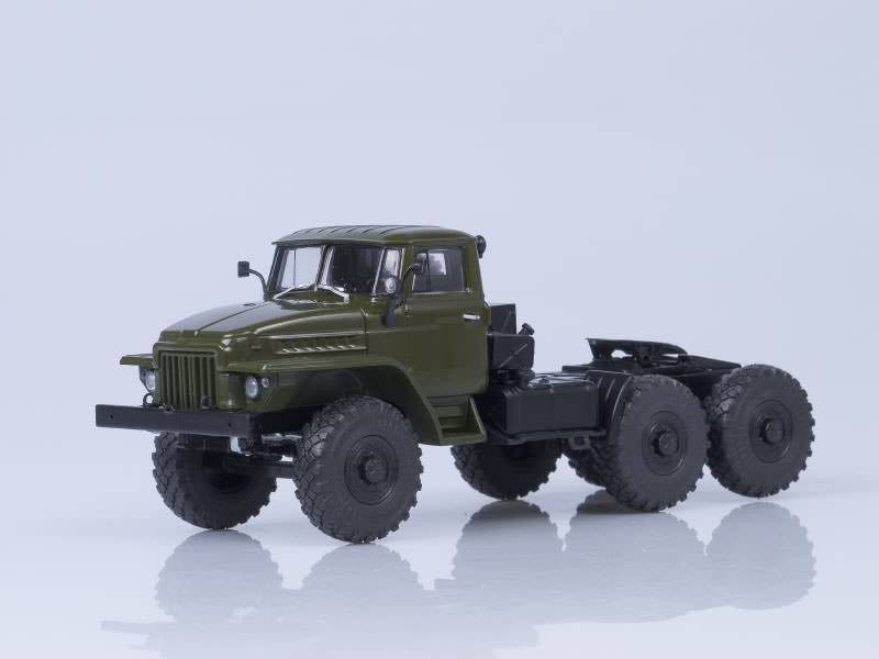 Ural-377S 6x4 1965 1:43 - Avtoistoria 