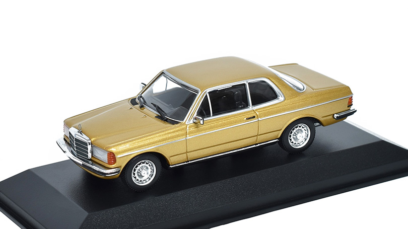 Mercedes-Benz 230CE (W123) 1976 1:43 - Maxichamps BAZAROVÉ ZBOŽÍ