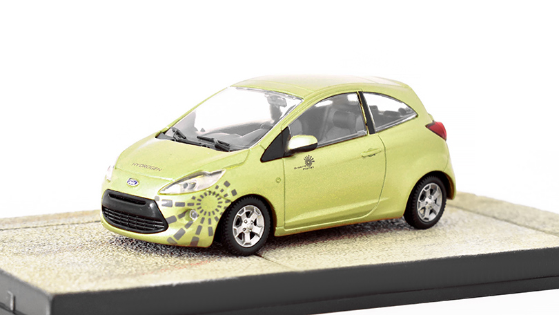 Ford KA 2009 Quantum of Solace James Bond 1:43 - časopis s modelem