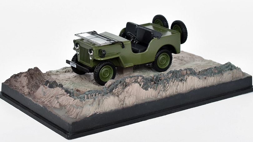 Jeep Willys M606 1942 James Bond 1:43 časopis AutoModels s modelem