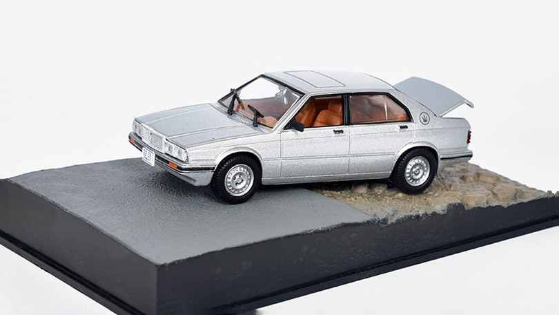 Maserati Biturbo 425 1989 James Bond 1:43 - časopis s modelem