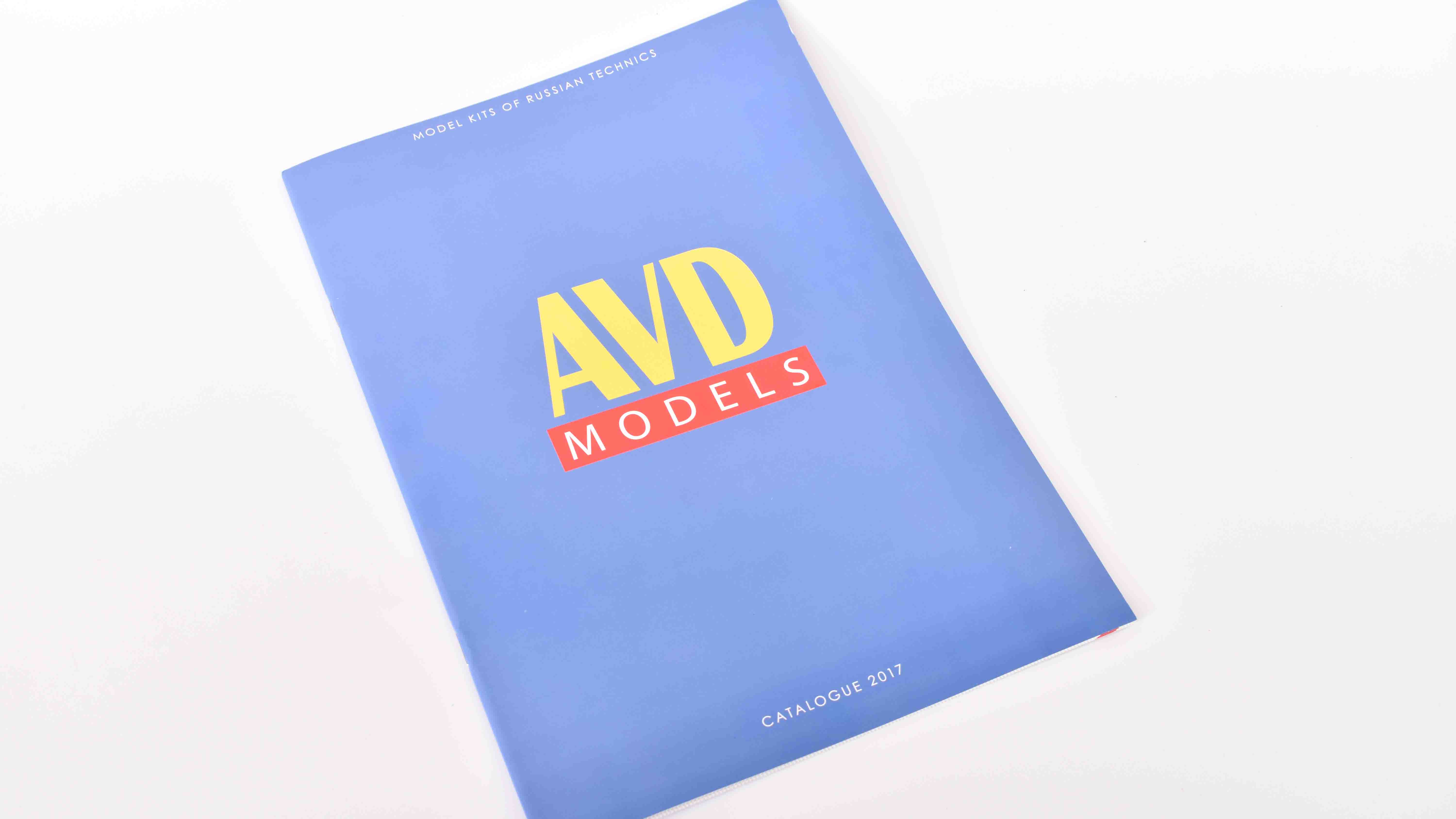 Katalog AVD Models 2017 v angličtině 1:43 1:72