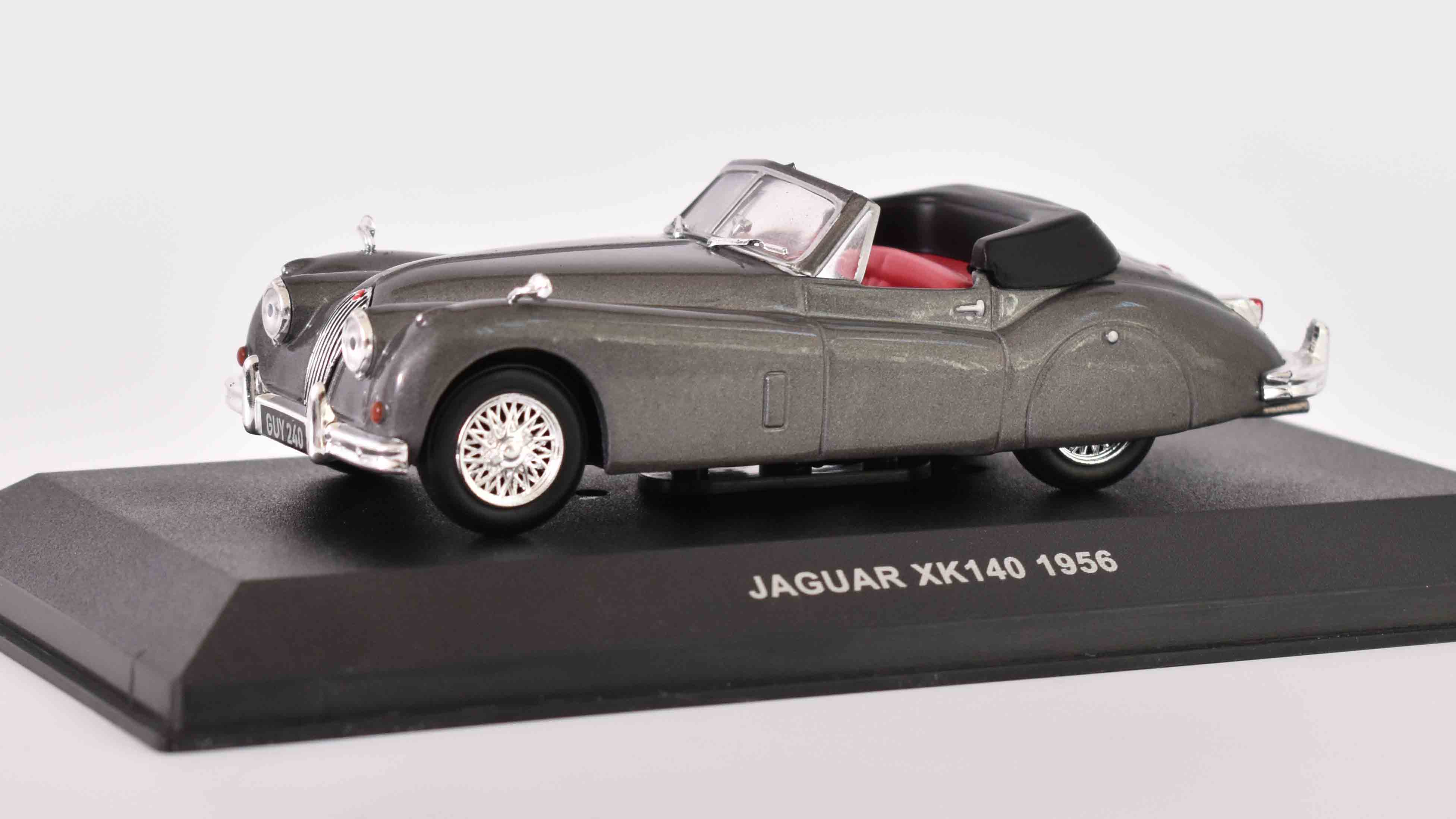 Jaguar XK 140 - 1957 1:43 - Solido