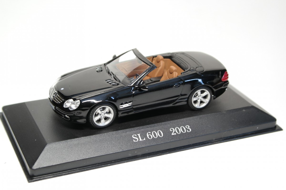 Mercedes-Benz SL 600 2003 1:43 - DeAgostini časopis s modelem 