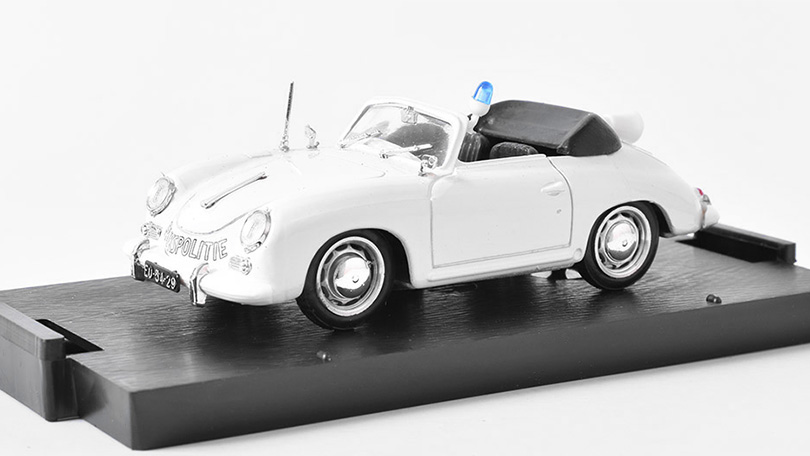 Porsche 356C Cabrio Police Olandese 1:43 - Brumm časopis AutoModels s modelem 