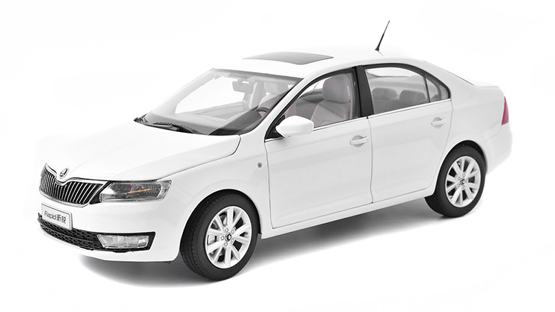 Škoda Rapid 2012 1:18 - Bílá - Abrex