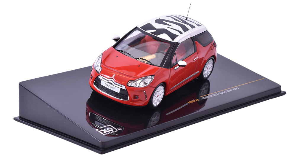 Citroen DS3 "Sport Chic"  2011 1:43 - IXO Models