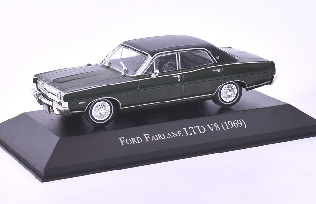 FORD FAIRLANE LTD V8 - 1969 1:43 časopis s modelem