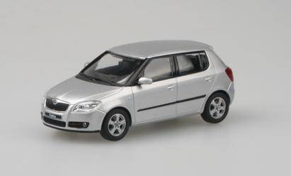 Škoda Fabia 2 stríbrná 1:43 - Abrex