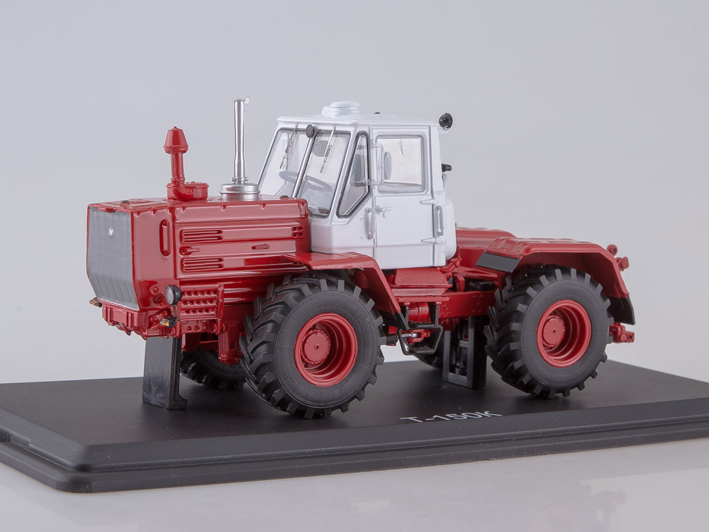 Traktor T-150K 1:43 - SSM 