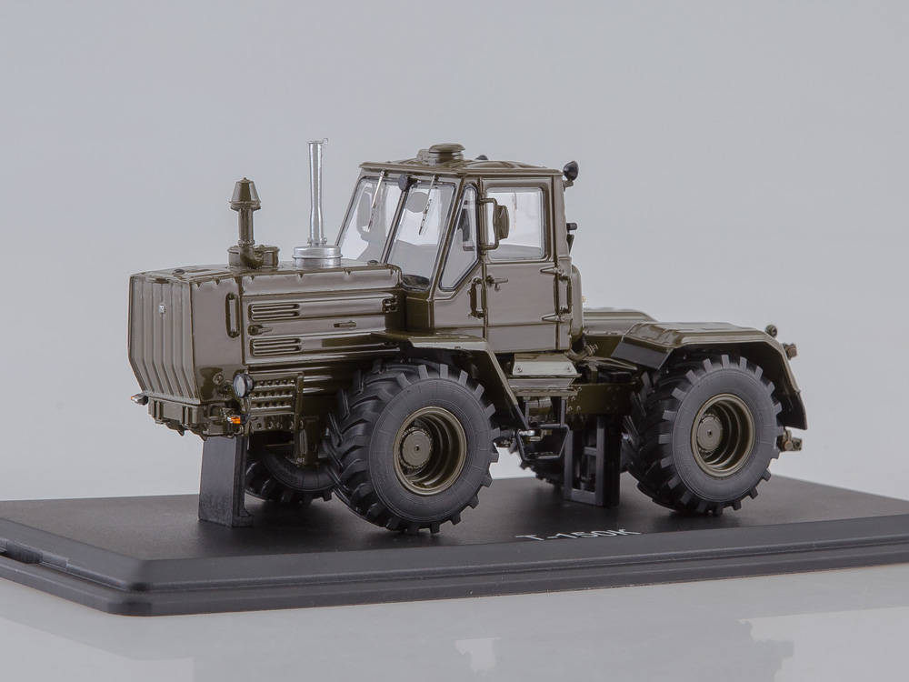 Traktor T-150K 1:43 - SSM 