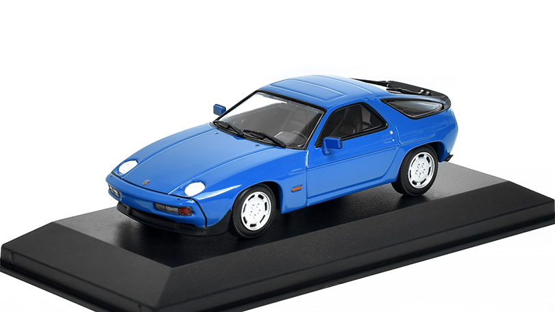 Porsche 928S 1979 modrý 1:43 - Minichamps 