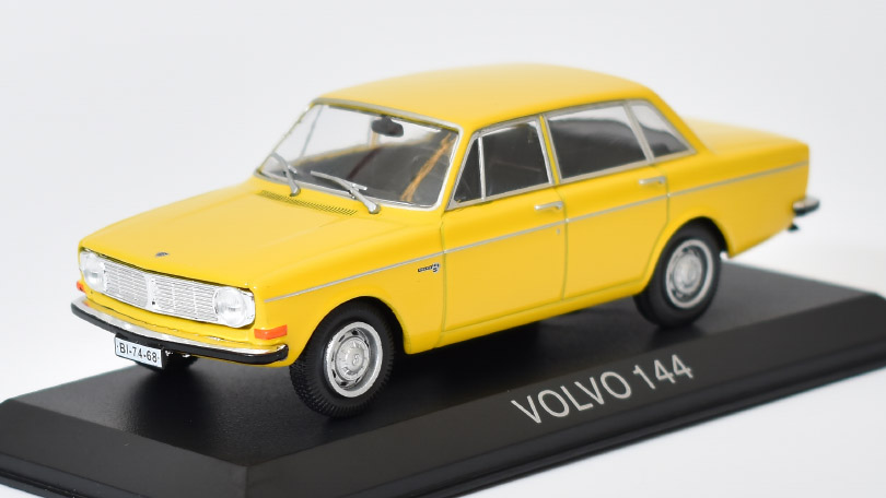 Volvo 144 1:43 LEGENDÁRNÍ AUTOMOBILY minulé éry časopis s modelem