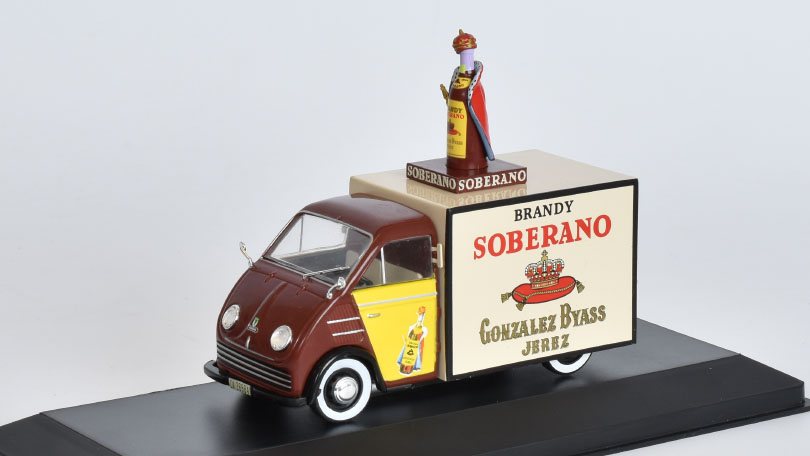 DKW F89 Soberano - 1960 1:43 časopis s modelem