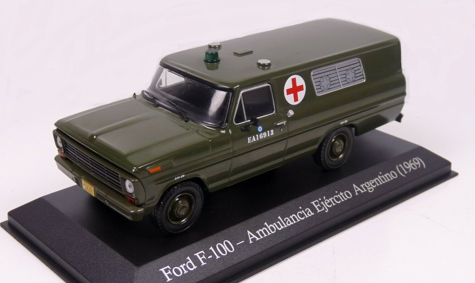 Ford F-100 Ambulancia Ejercito Argentino army 1969 1:43 časopis s modelem