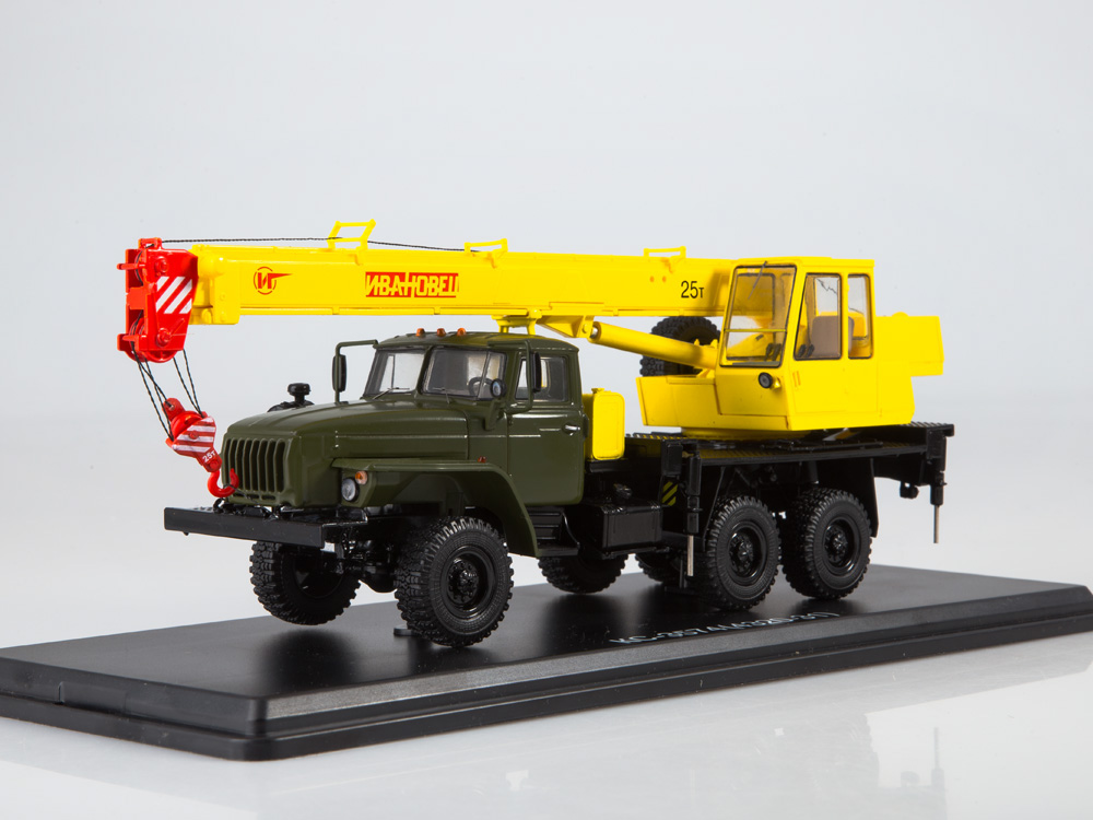 URAL 4320-31 KS-3574 autojeřáb 1:43 - SSM 