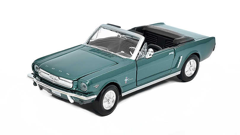 Ford Mustang Cabrio 1964 1:24 - MOTORMAX 