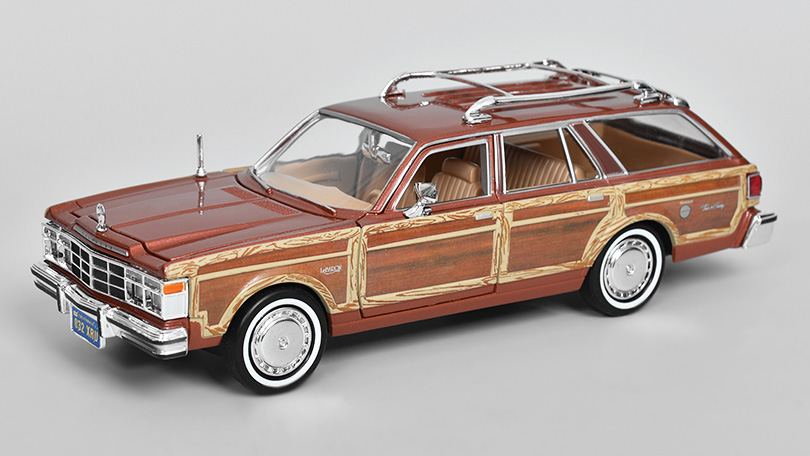 Chrysler Le Baron Town & Country 1979 1:24 - MOTORMAX 