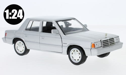 Plymouth Reliant 1983 1:24 - MOTORMAX 