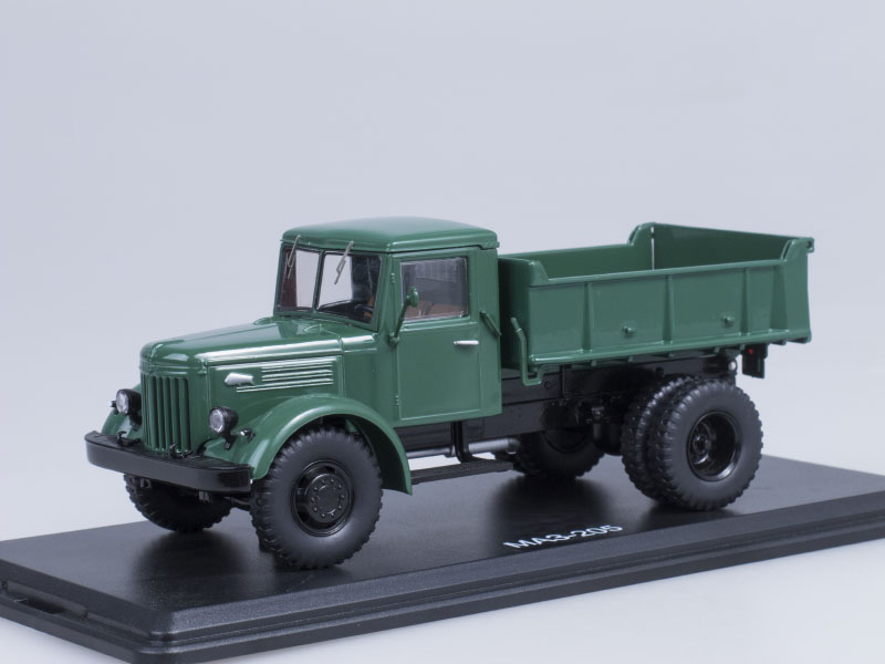 MAZ-205 1:43 - SSM