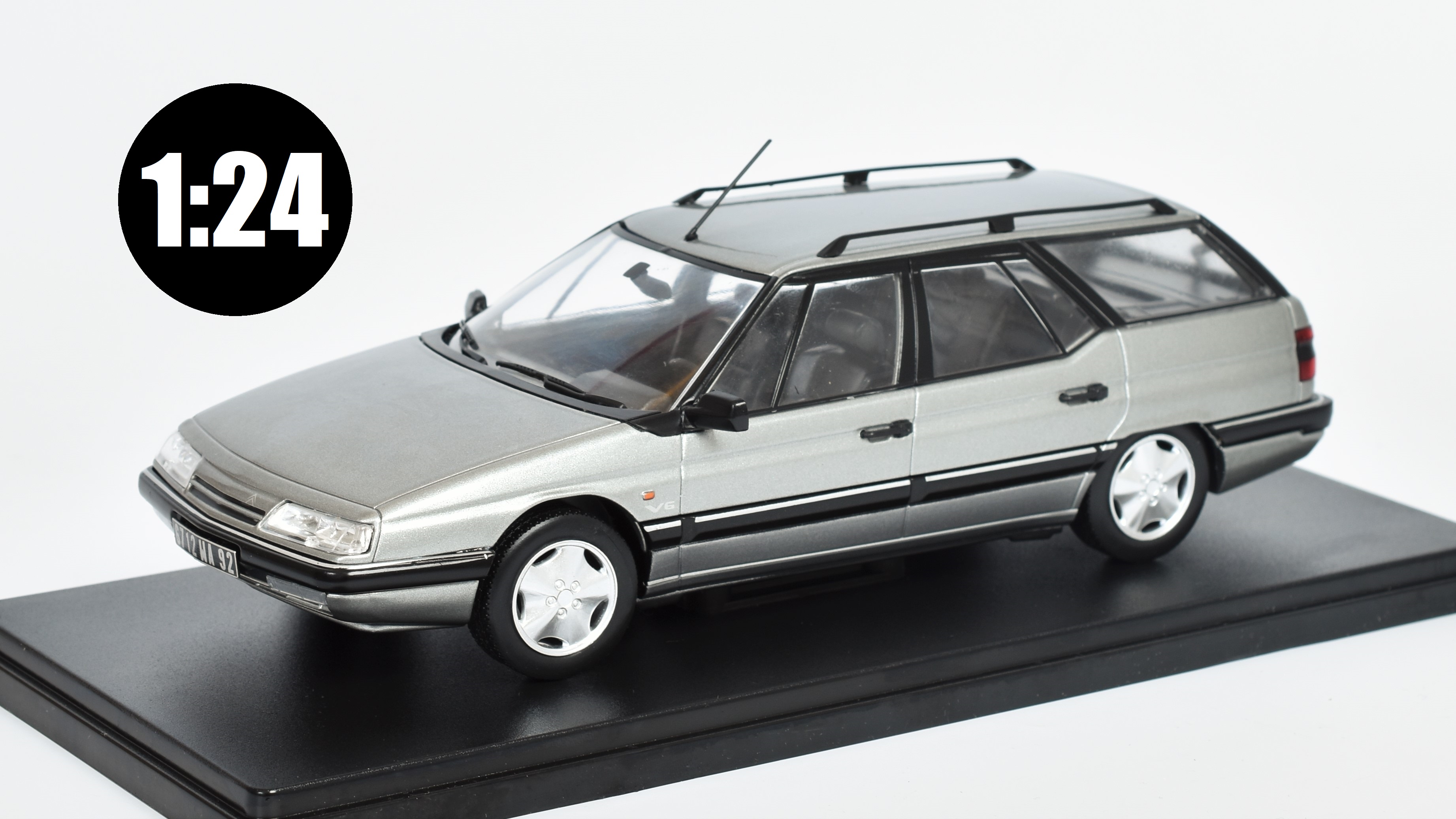 Citroen XM Break V6 1991 1:24 - Hachette časopis s modelem