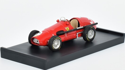 Ferrari F1 500 F2 #5 English GP. A. Ascari 1953 World Champion 1:43 - Brumm 