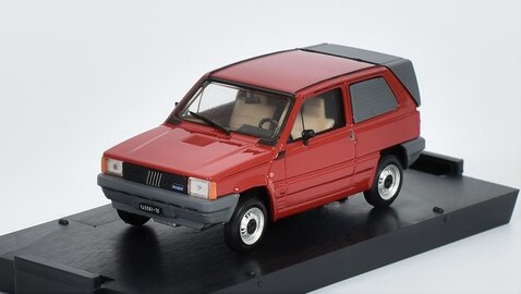 Fiat Panda Van Carrozzeria Maggiora 1982 1:43 - Brumm 