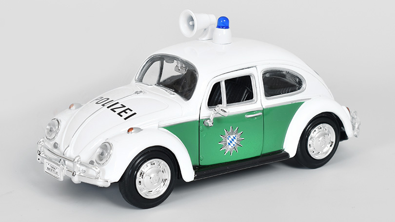 Volkswagen Beetle Police Bavaria 1953 1:24 - MOTORMAX 