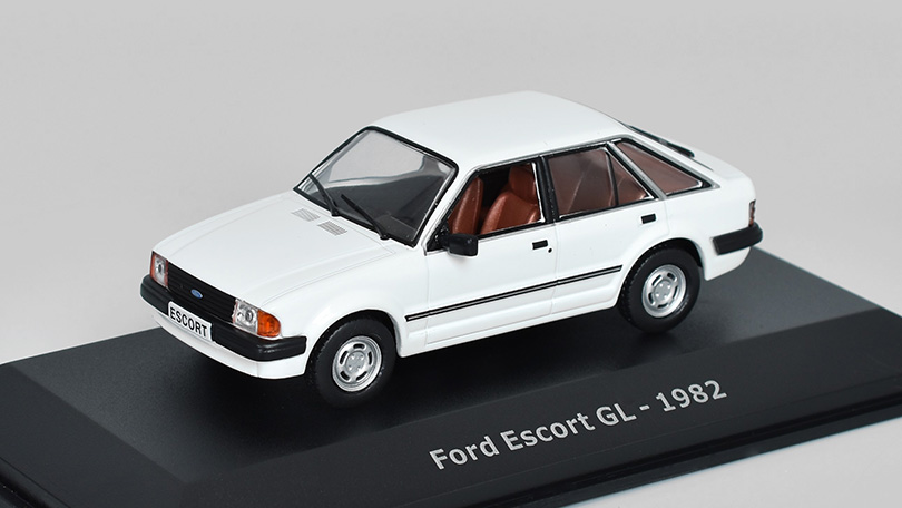 Ford Escort GL 1982 1:43 - Hachette časopis s modelem