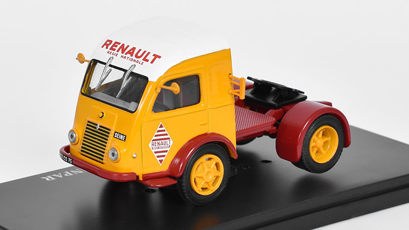 Sinpar 2,5 Tonnes Tracteur "Renault" 1:43 - Hachette časopis s modelem