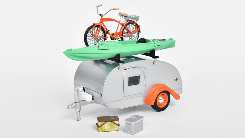 Caravan TRAILER přives TEAR DROP ROULOTTE 1960 - 1:24 - Greenlight