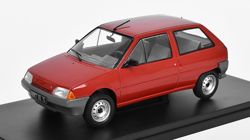 Citroen AX Berline 1986 1:24 - Hachette časopis s modelem