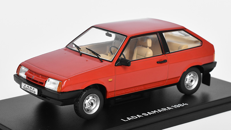 Lada Samara 1984 VAZ 2108 1:24 - Hachette časopis s modelem