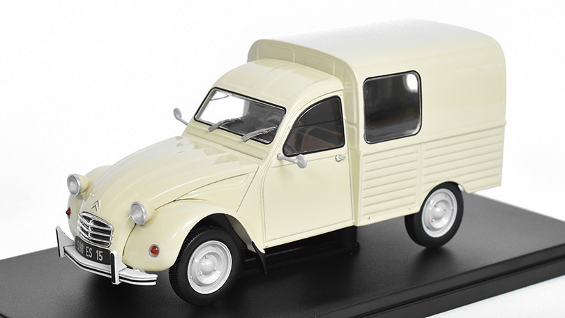 Citroen 2 CV AKS 400 Van 1970 1:24 Hachette časopis s modelem