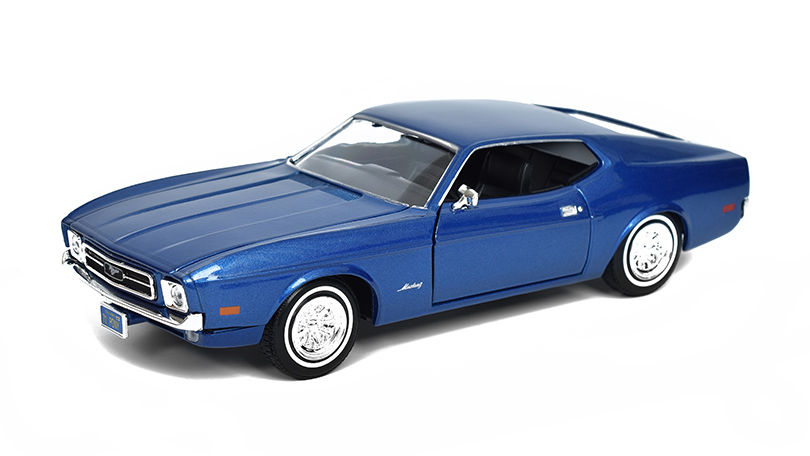 Ford Mustang Sportroof 1971 1:24 - MOTORMAX 