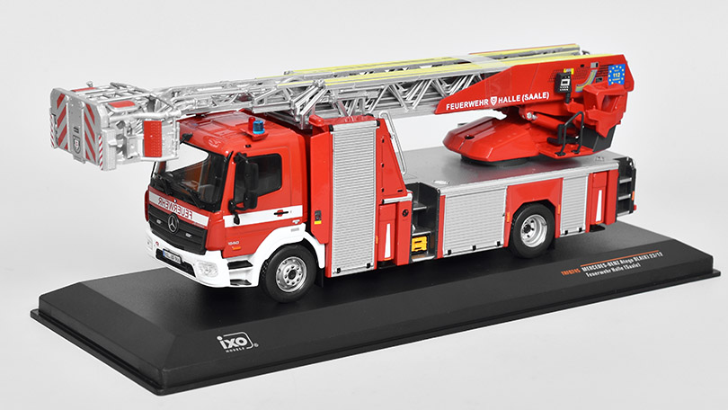 Mercedes-Benz Atego DLK 23/12 Metz 1:43 - IXO Models