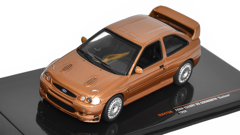 Ford Escort RS Cosworth Custom 1992 1:43 - IXO Models