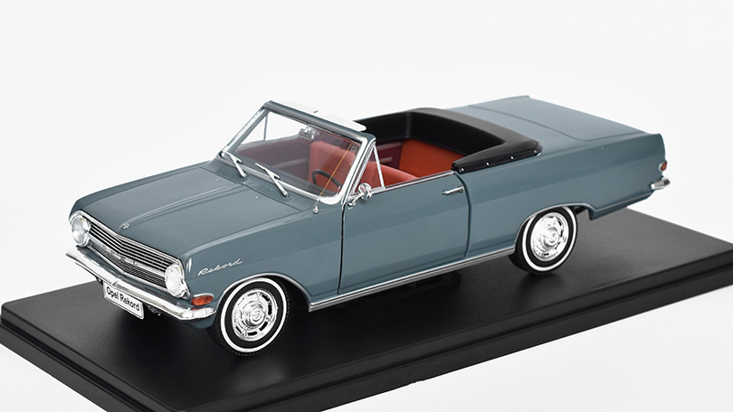 Opel Rekord A Deutsch-Cabriolet 1964 1:24 - Hachette časopis s modelem