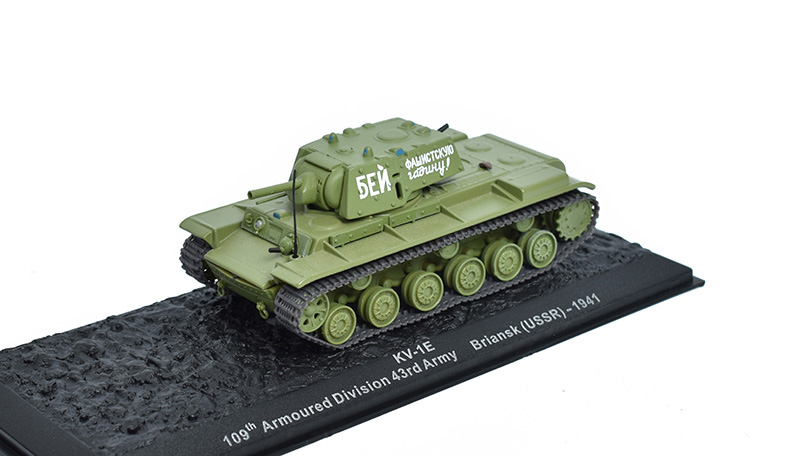 Tank KV-1 1:72 - Ruské tanky časopis s modelem #4