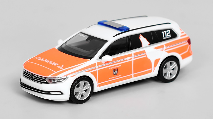 Volkswagen Passat Feuerwehr Wolfsburg 1:87 - Herpa