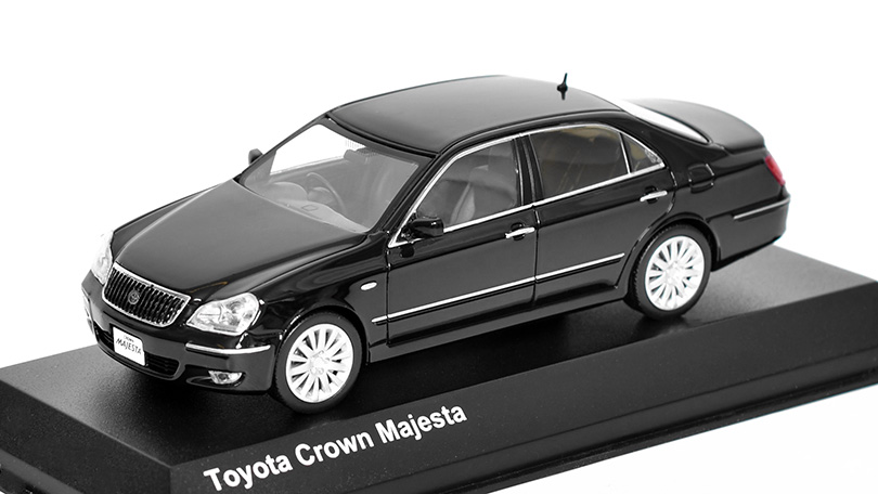 Toyota Crown Majesta 1:43 - Kyosho