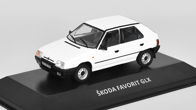 Škoda Favorit GLX 1993 1:43 - Kaleidoskop slavných vozů časopis s modelem #40