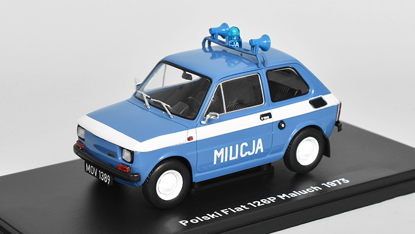 Polski Fiat 126P Maluch 1973 MILICJA 1:24 - časopis Samochody PRL #62 s modelem