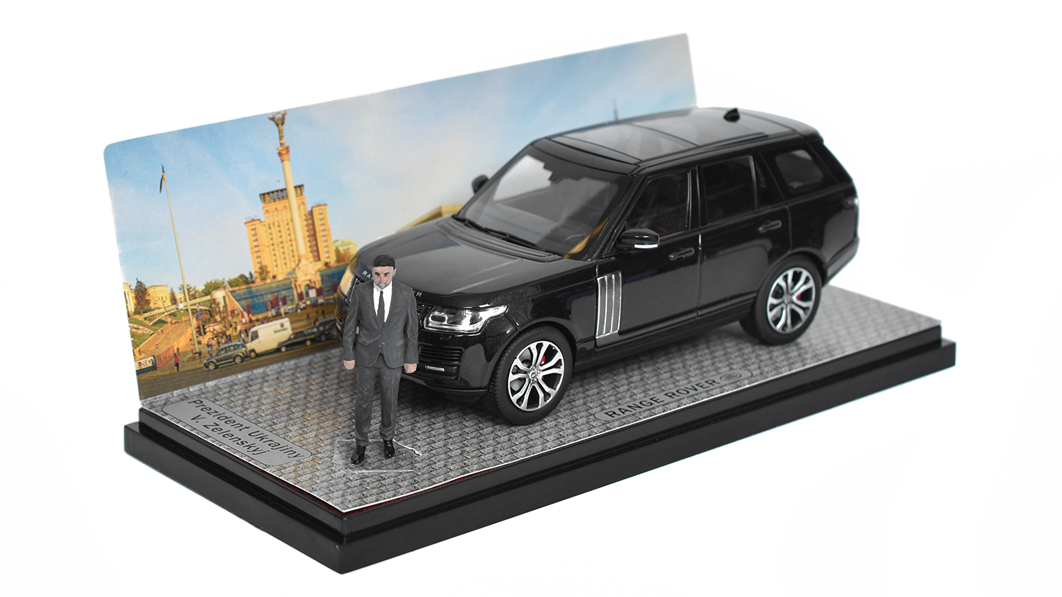 Prezident Ukrajiny V. Zelenskyj a Range Rover SV - 2017 1:43 - LCD Models