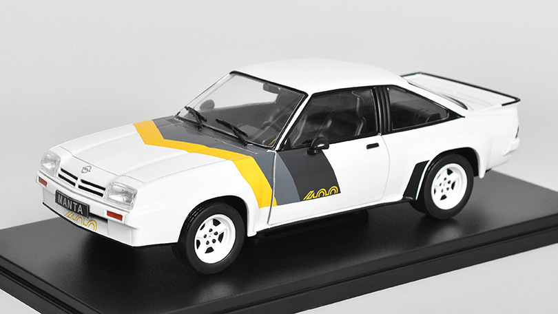 Opel Manta B 400 1:24 - WhiteBox 