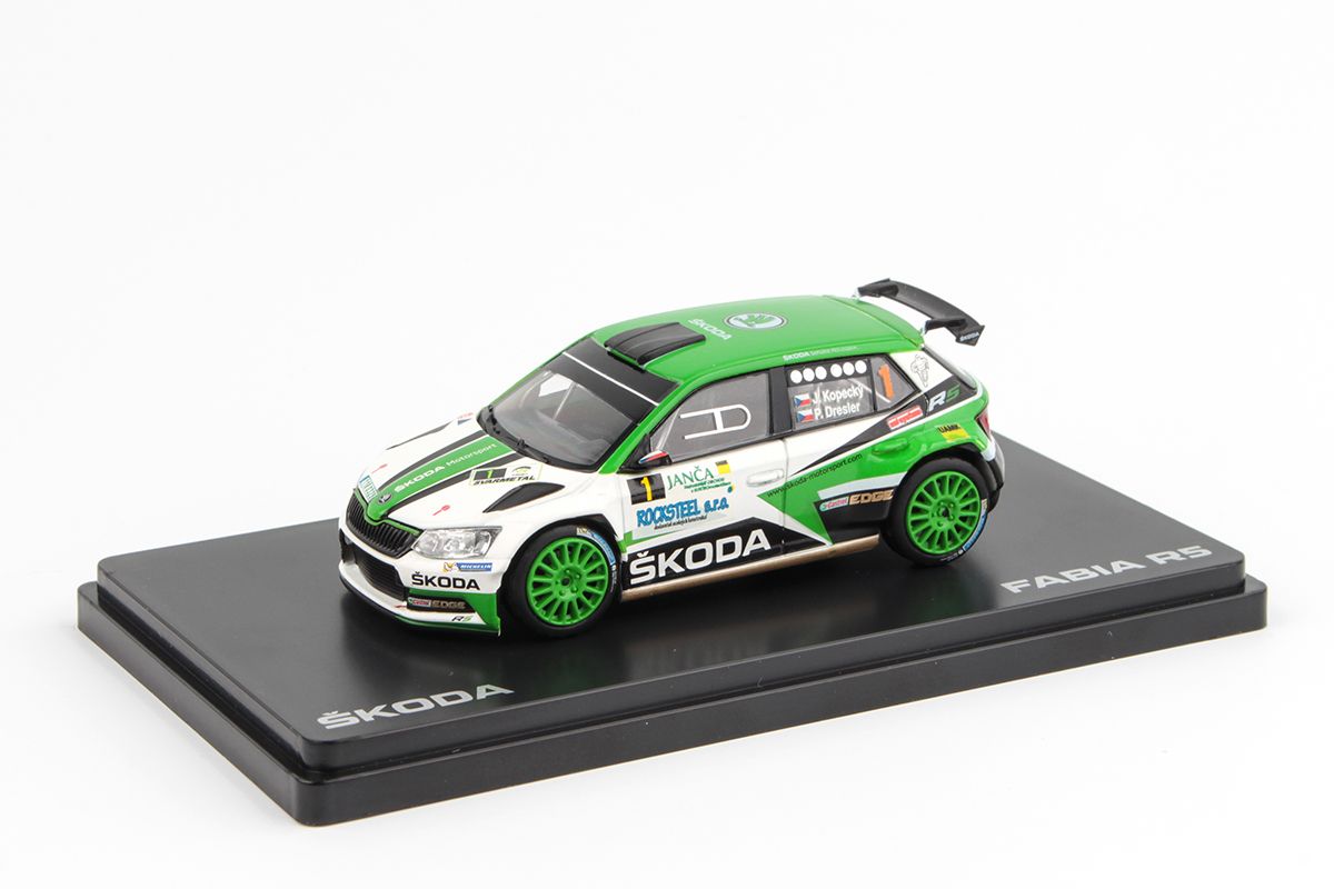 Škoda Fabia III R5 (2015) - Janča Valašská rally ValMez 2017 #1 1:43 - Abrex