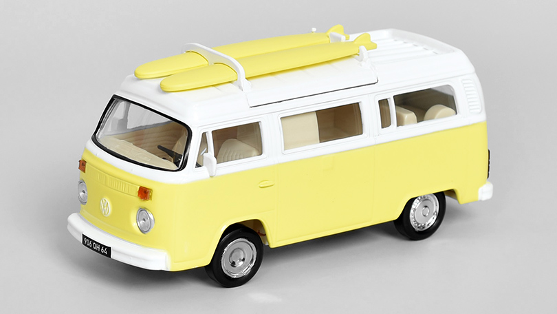 Volkswagen T2b Camper Van 1962 1:43 - NOREV