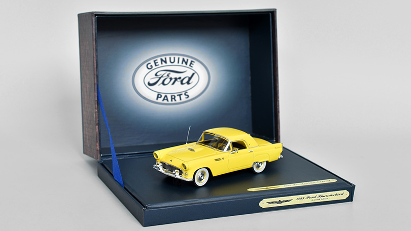 Ford Thunderbird Coupe 1955 1:43 - Genuine Ford Parts BAZAROVÉ ZBOŽÍ