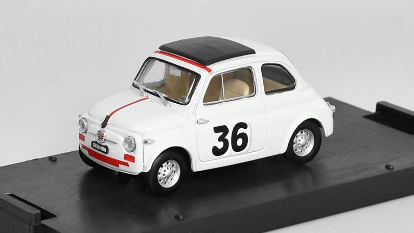 Fiat 500 Nuova #36 Vallelunga 1965 Ignazio Giunti 1:43 - Brumm 