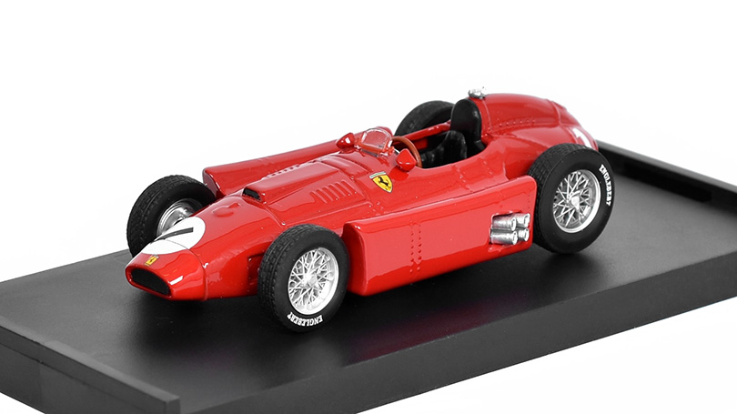 Ferrari D50 #1 GP Británie 1956 J.M.Fangio 1:43 - Brumm 